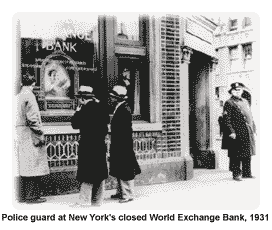 Police Guard at New York`s World Exchange Bank